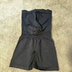 BLANQI Maternity Belly Support Shorts Size L